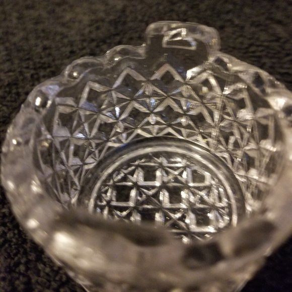 Tiny Crystal Cut Glass Basket Diamond Pattern - Picture 5 of 6